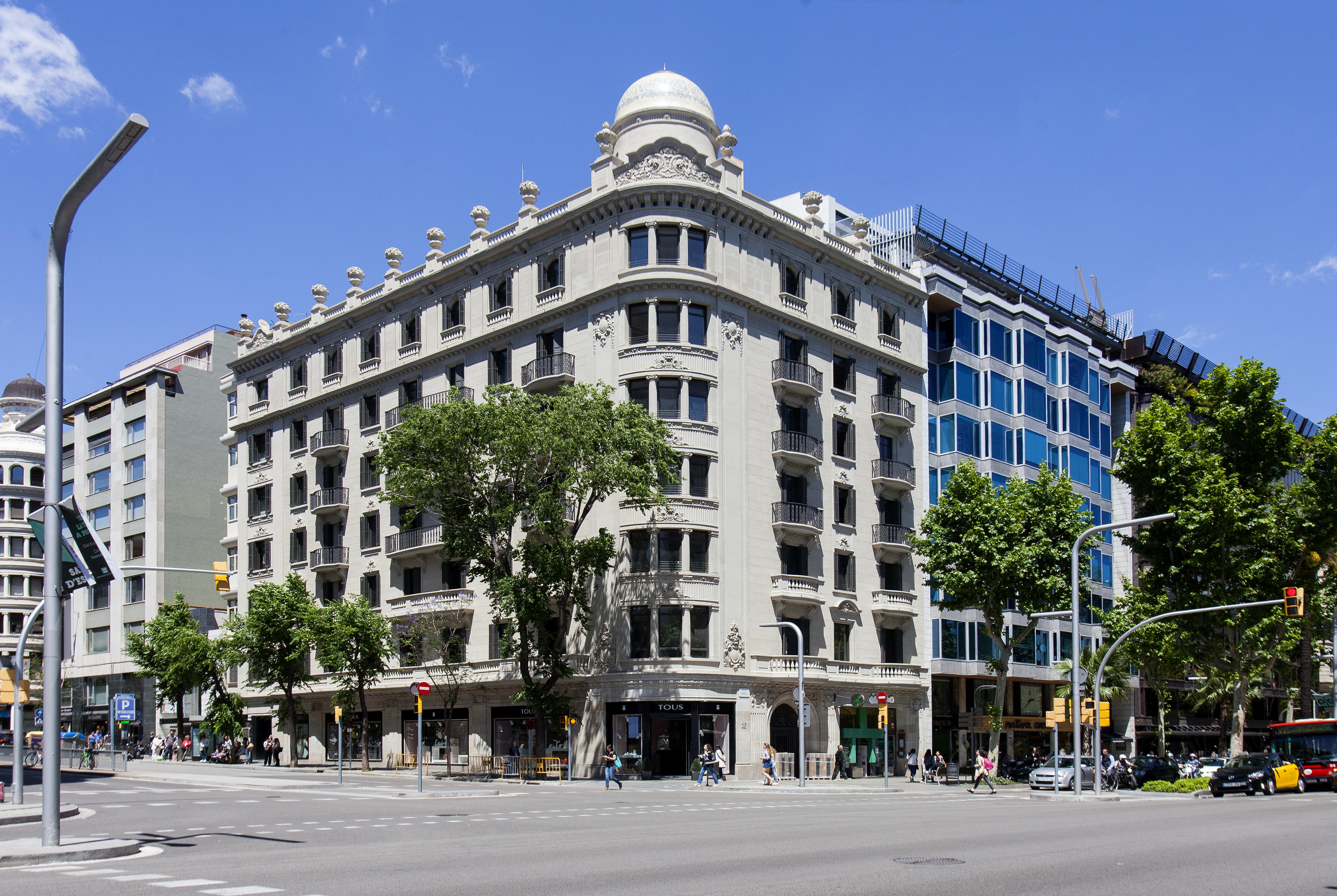 Casagrand Luxury Suites Barcelona Exterior photo